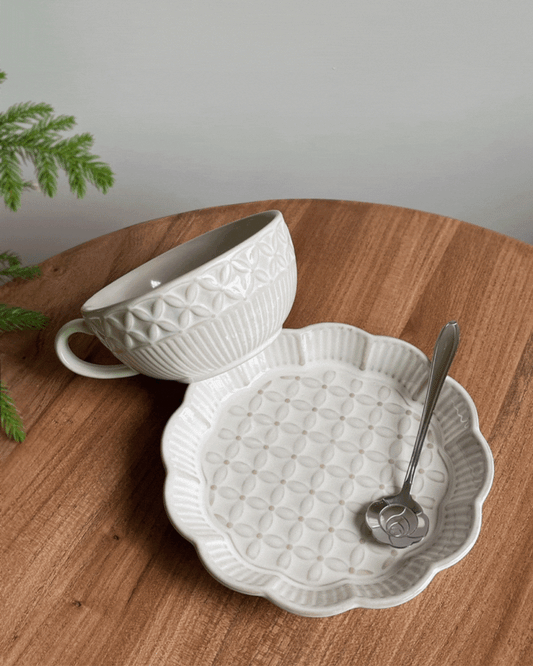Clover Cup and Saucer Set, Free Spoon