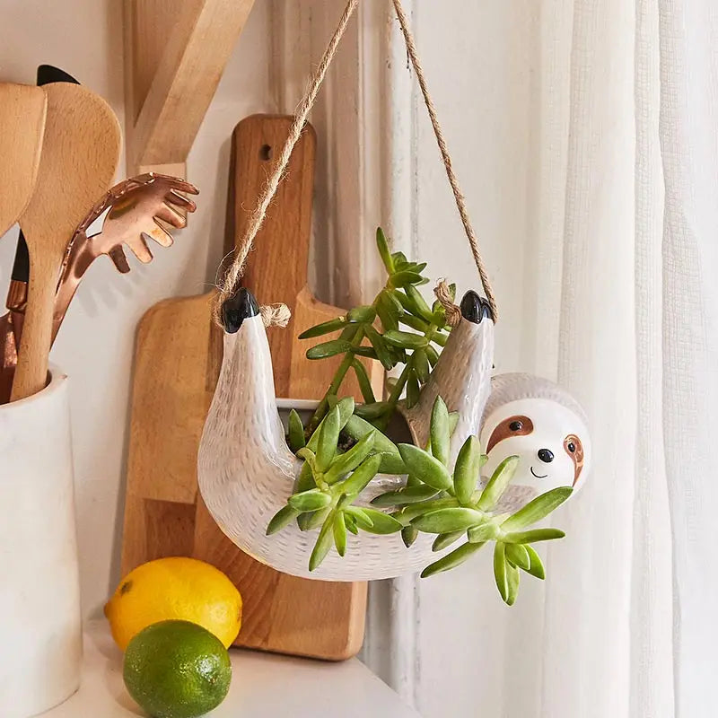 Swinging Sloth Ceramic Hanging Plant Pot – Cute & Quirky Planter for Scindapsus, Spider Plants & More! 🦥🌿