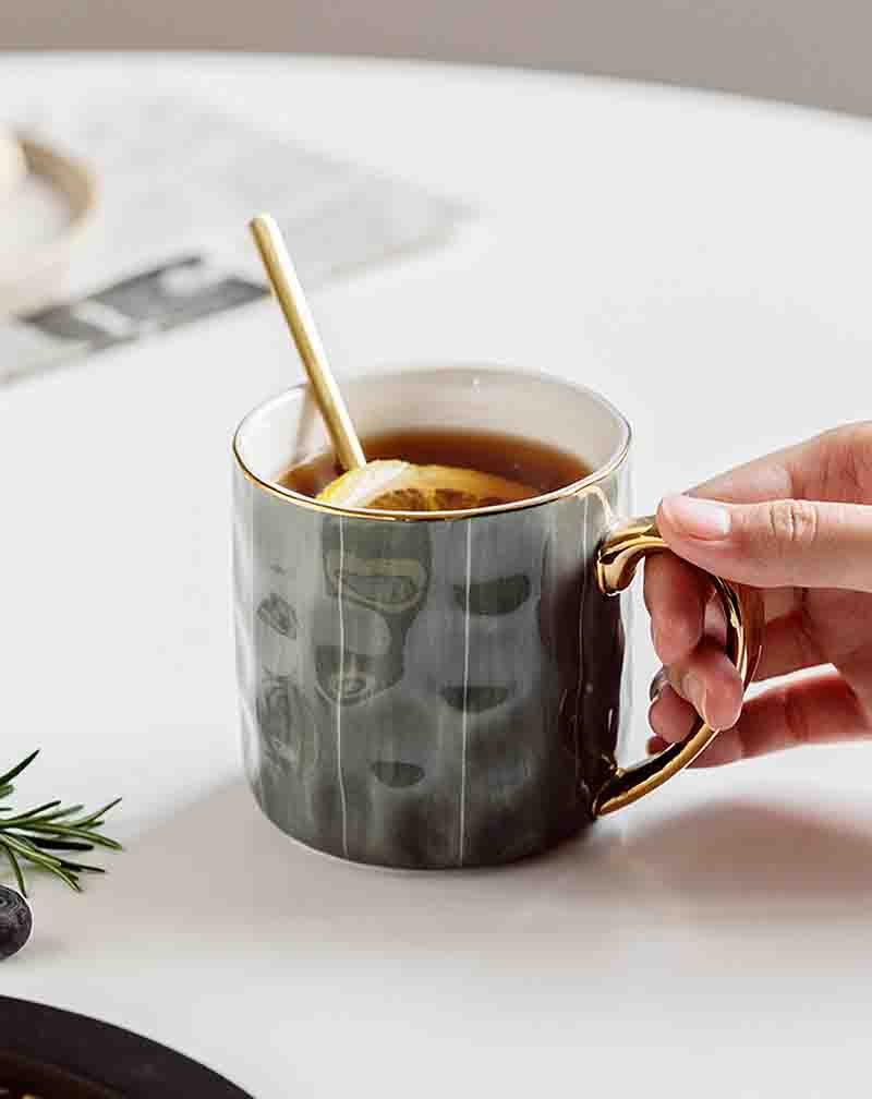 Hammered Texture Gold Handle Mug - Grey
