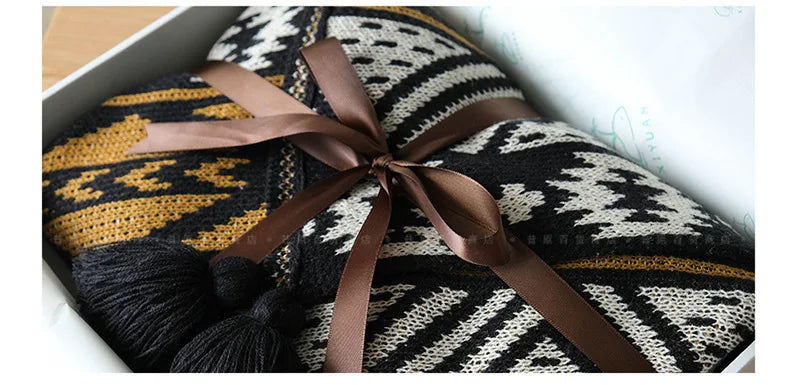 Cozy Bohemian Aztec Pattern Knit Throw Blanket
