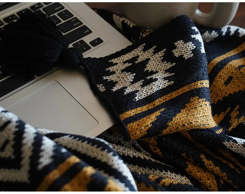Cozy Bohemian Aztec Pattern Knit Throw Blanket