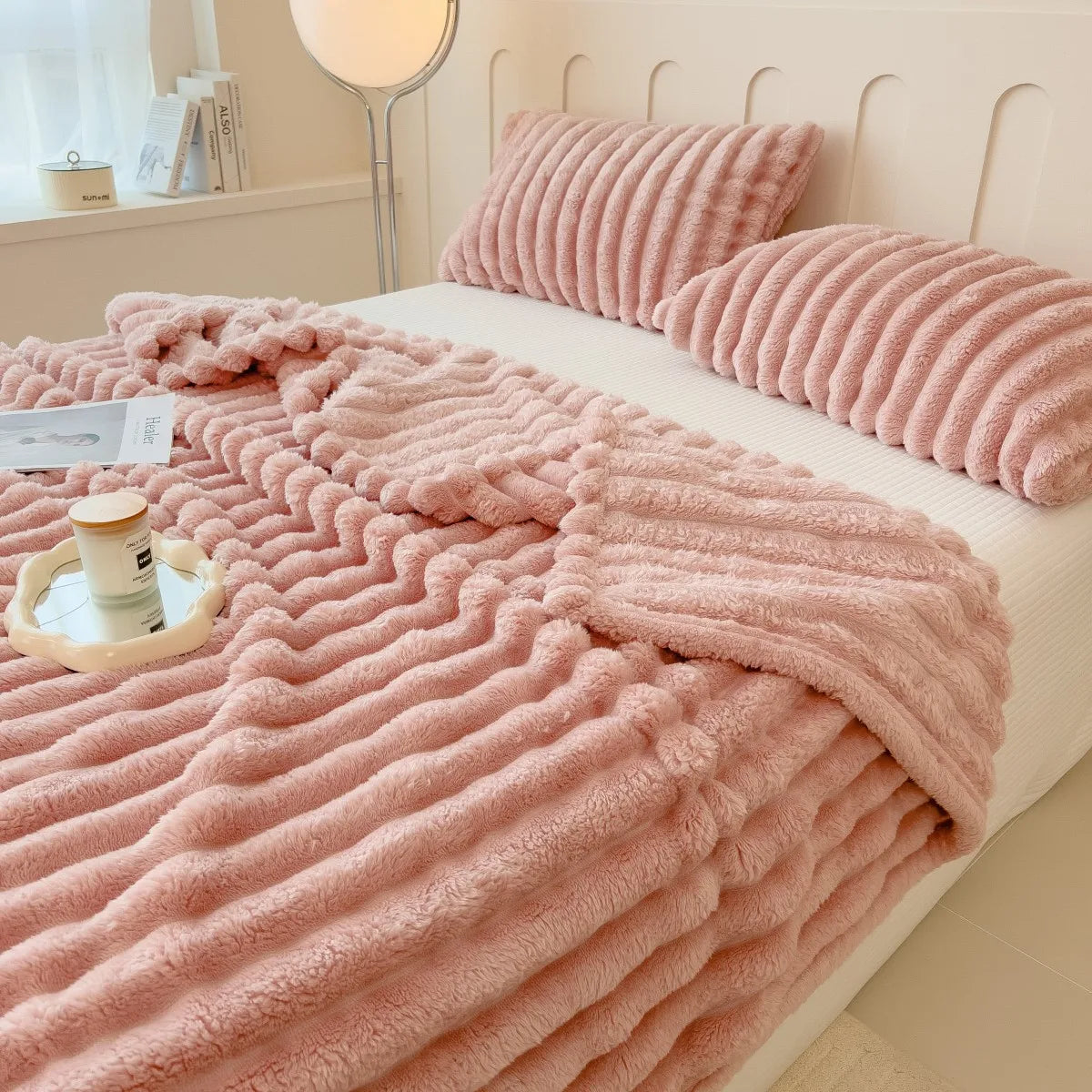 🧶The Cozy Companion: Solid Wide-Stripe Multifunctional Blanket