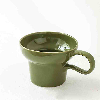 Vintage Charm Ceramic Mug - Wide, Elegant Design for Your Favorite Drinks